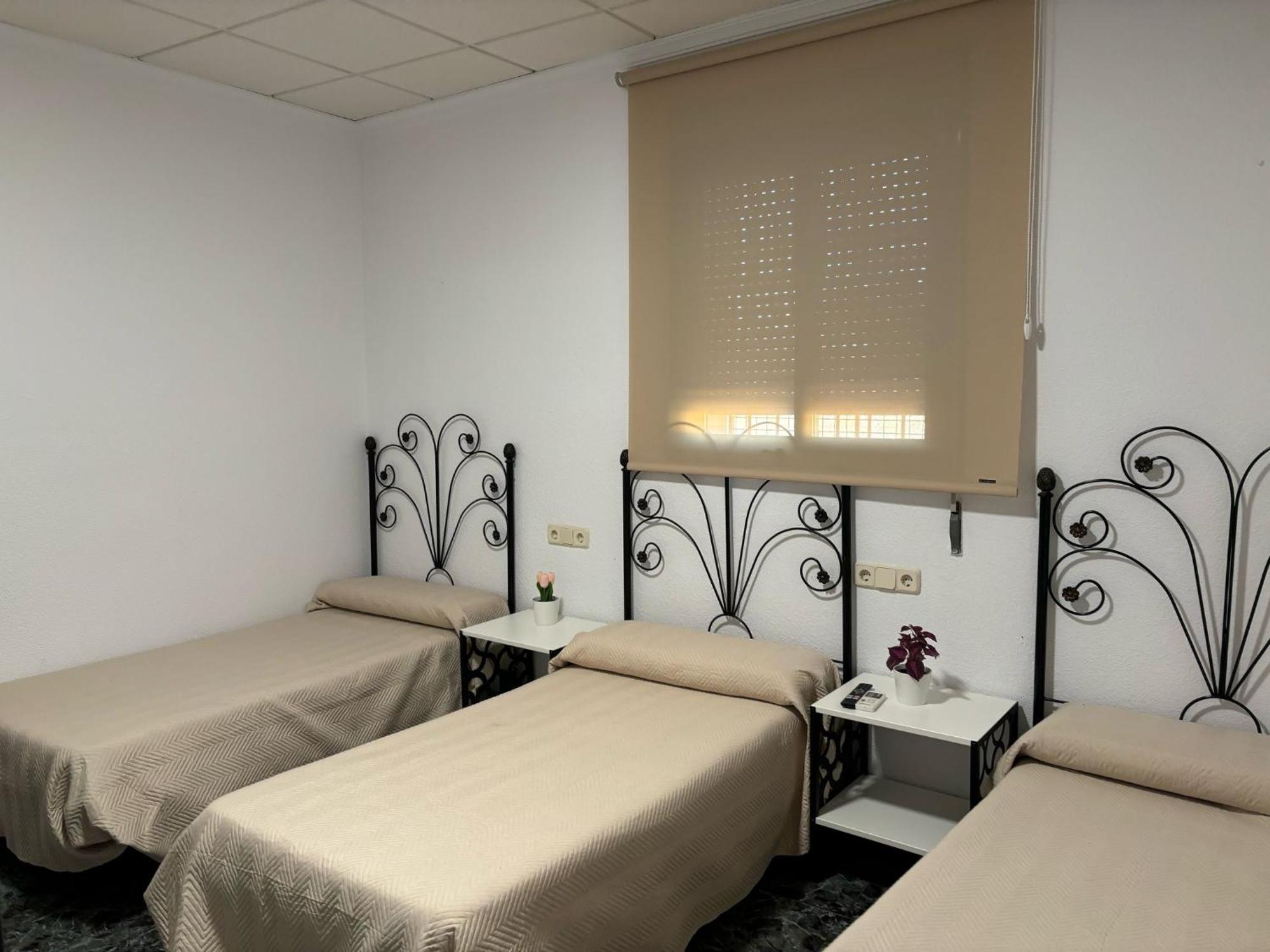 Arquillos Hostal Restaurante La Noria מראה חיצוני תמונה