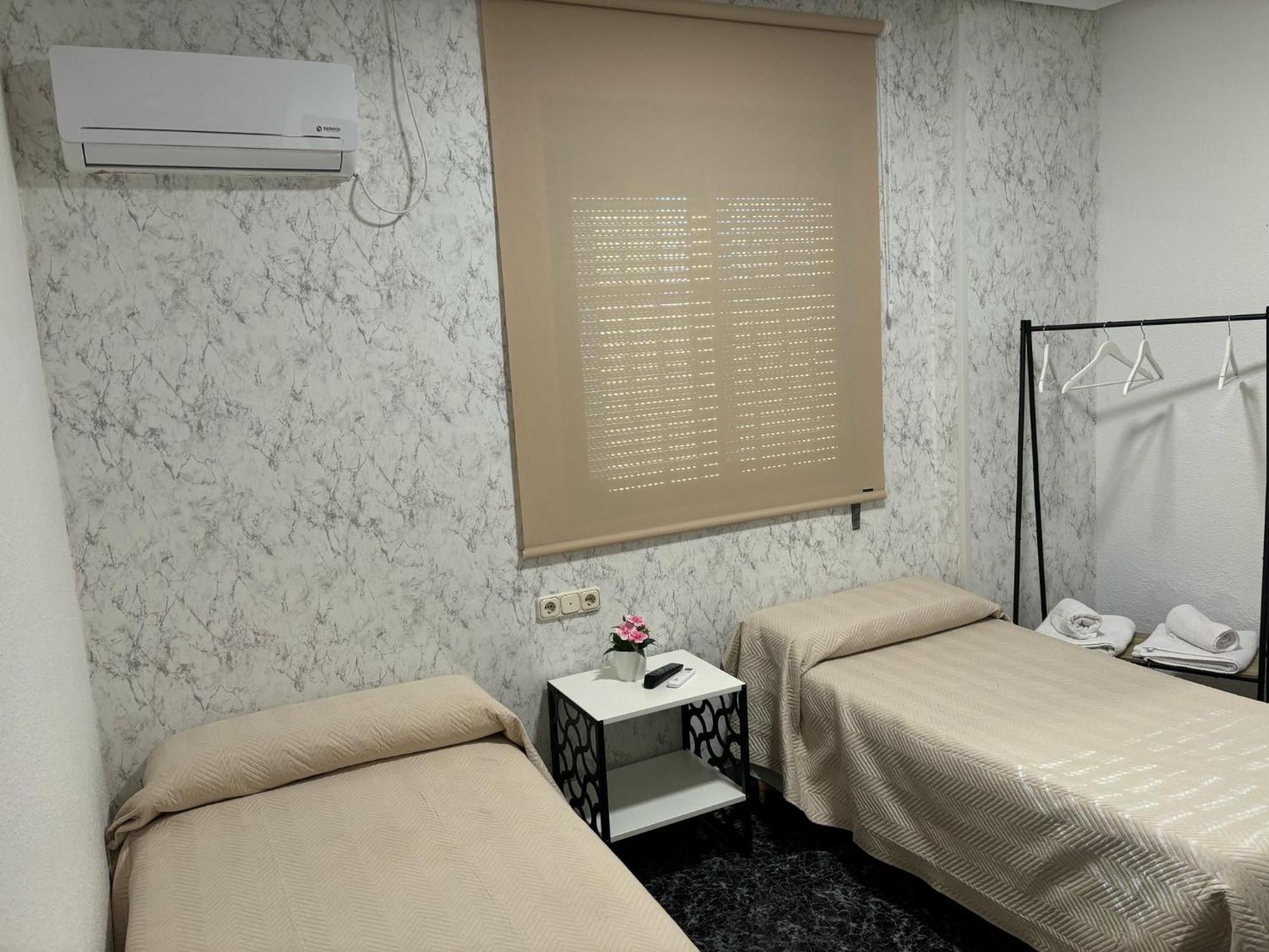Arquillos Hostal Restaurante La Noria מראה חיצוני תמונה